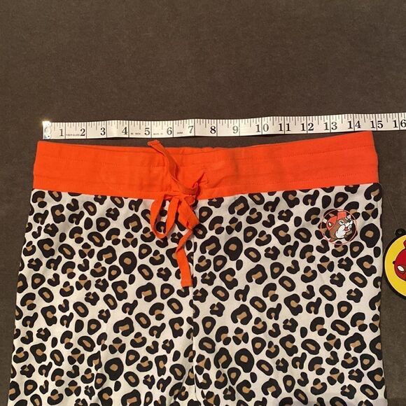 Buc-ee’s Women’s Drawstring Leopard Sleep Pants Elasticized Waist Size S NWT - Picture 5 of 8